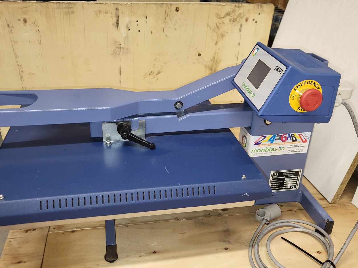 presse manuell vue de profil